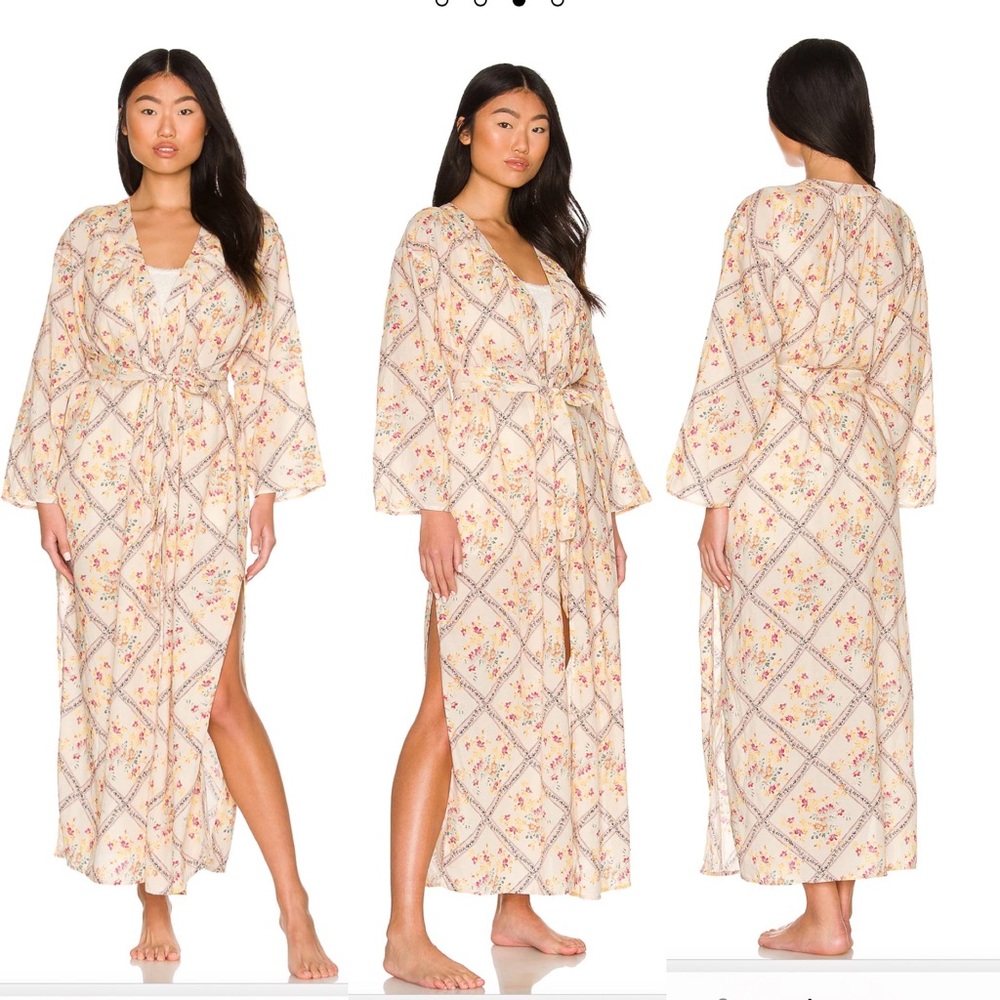 Intimately Free I’m The One Robe - Tea Combo